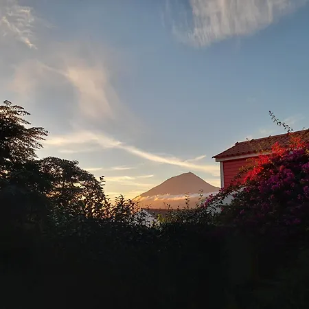 At Flaminga S Place Lajes do Pico